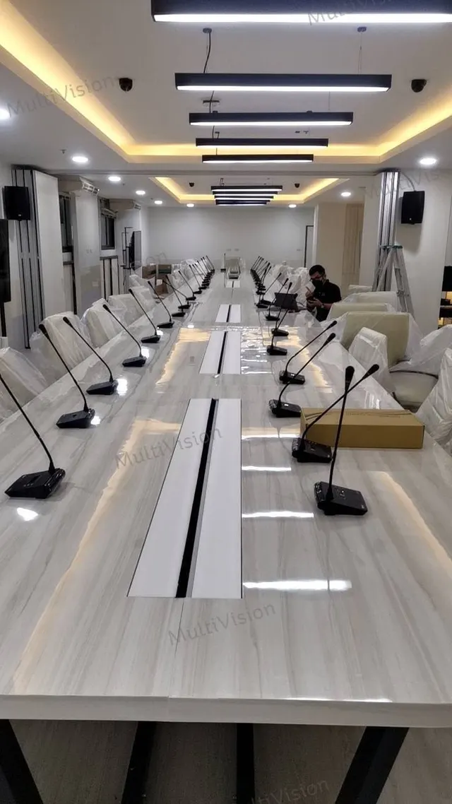 ระบบไมโครโฟนประชุมในห้องประชุมขนาดใหญ่